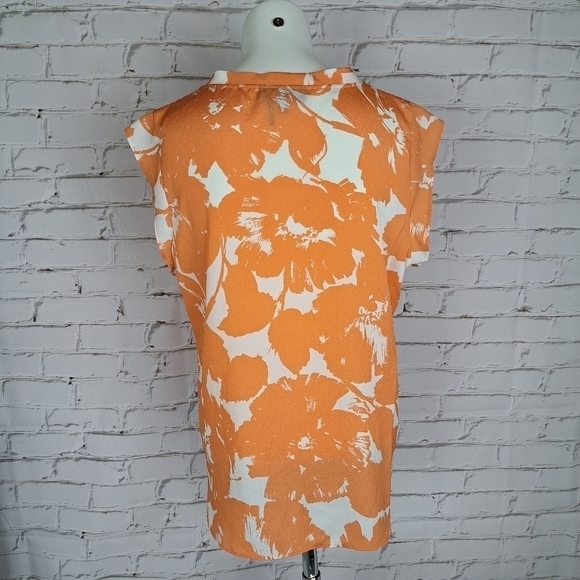 DKNY Sleeveless Tropical Print Top - Picture 6 of 11